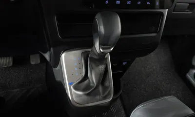 Hyundai Staria 2025, 12586 км, за 34500000 KRW - фото 9