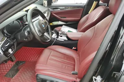 BMW 5 Series 2018, 164000 км, за 120004.55 CNY - фото 16
