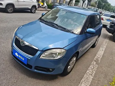 Skoda Fabia · 2011 год