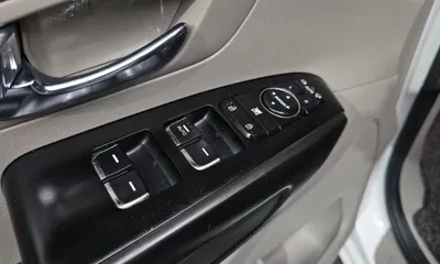 Kia Canival 2017, 192262 км, за 7500000 KRW - фото 15