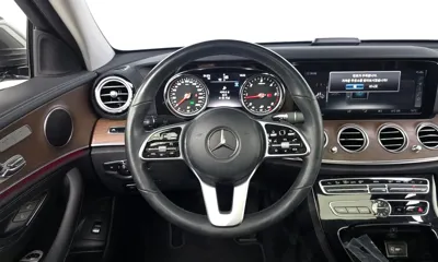 Mercedes-Benz E-Class 2020, 77425 км, за 29200000 KRW - фото 13