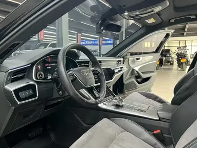 Audi A6L 2022, 96000 км, за 205000 CNY - фото 5