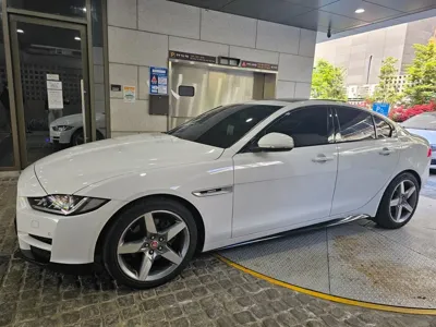 Jaguar XE 2016, 115000 км, за 7900000 KRW