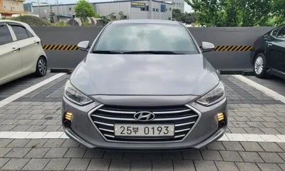 Hyundai Avante · 2016 год