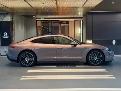 Porsche Taycan 2021, 49000 км, за 438000 CNY - фото 4