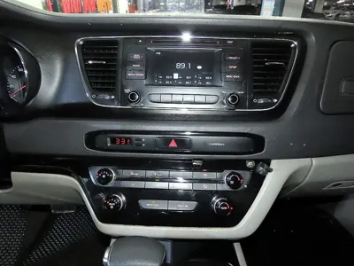Kia Canival 2017, 183236 км, за 14000000 KRW - фото 12