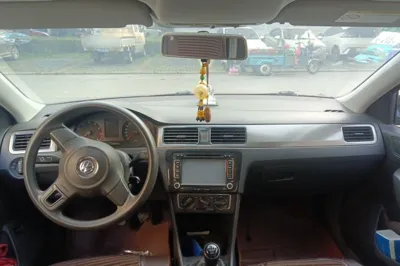 Volkswagen Santana 2015, 86600 км, за 23358.57 CNY - фото 9