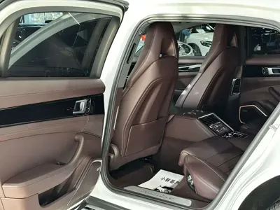 Porsche Panamera 2022, 40000 км, за 718000 CNY - фото 17