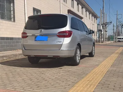 Buick GL8 2018, 106000 км, за 72000 CNY