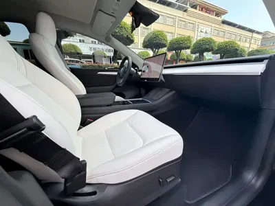 Tesla Model Y 2021, 53000 км, за 136800 CNY - фото 11
