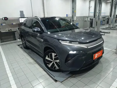 BYD 唐L 2025, 9800 км, за 206800 CNY