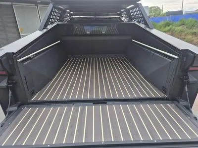 Tesla Cybertruck 2024, 13334 км, за 140000000 KRW - фото 7