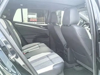 Volkswagen ID.4 Crozz 2024, 106000 км, за 82000 CNY