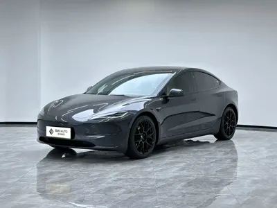 Tesla Model 3 · 2024 год