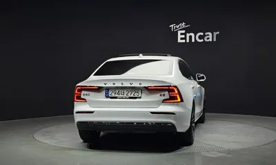 Volvo S60 2024, 10740 км, за 44900000 KRW