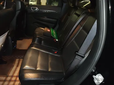 Jeep Grand Cherokee 2017, 94100 км, за 137502.52 CNY - фото 20