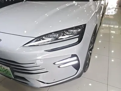 BYD PLUS New Energy 2023, 56800 км, за 78300 CNY - фото 24