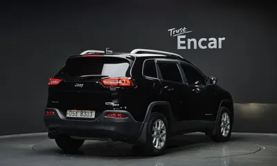 Jeep Cherokee 2017, 62538 км, за 12900000 KRW