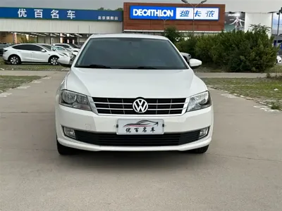 Volkswagen Lavida 2013, 114000 км, за 19900 CNY
