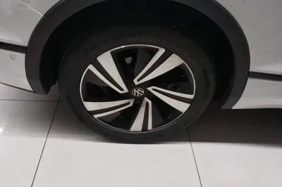 Volkswagen Tiguan X 2023, 42600 км, за 126129.52 CNY - фото 11