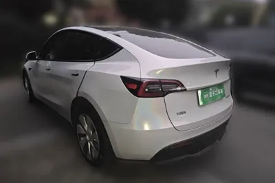 Tesla Model Y 2021, 78600 км, за 163837.86 CNY - фото 4