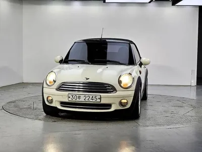 MINI Cooper Convertible 2010, 126869 км, за 3990000 KRW