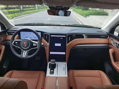 Hongqi Hongqi HS7 PHEV 2025, 5000 км, за 149800 CNY - фото 6