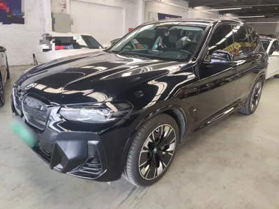BMW iX3 · 2022 год