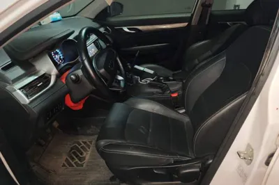 Geely Auto Emgrand 2019, 62600 км, за 33862.67 CNY - фото 12