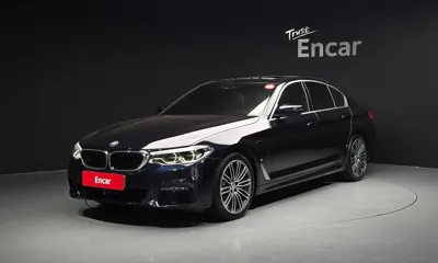 BMW 5-Series · 2020 год