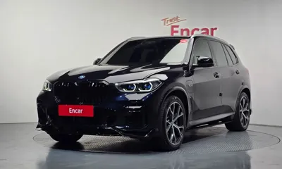 BMW X5 · 2022 год