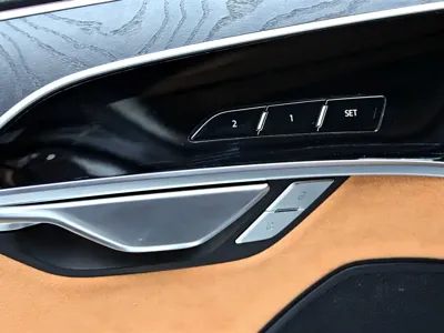 Audi A8 2025, 7500 км, за 569000 CNY - фото 24