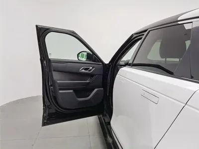Land Rover Velar 2018, 123300 км, за 115800 CNY - фото 8