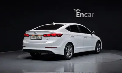 Hyundai Avante 2018, 71776 км, за 10800000 KRW
