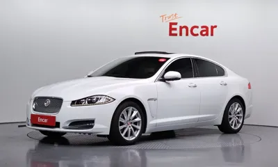 Jaguar XF · 2015 год