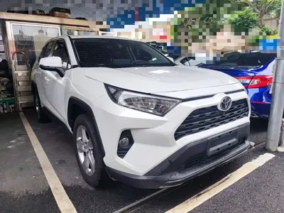 Toyota RAV4 2021, 95600 км, за 87100 CNY