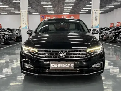 Volkswagen Magotan 2023, 19000 км, за 124800 CNY
