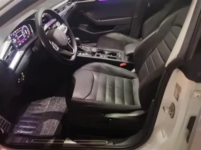 Volkswagen CC 2023, 30700 км, за 133900 CNY - фото 9