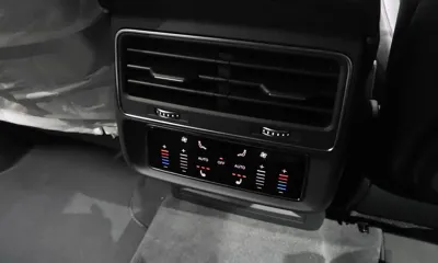 Audi Q7 2026, 14 км, за 128800000 KRW - фото 30