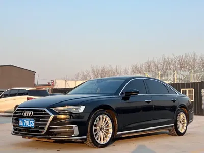 Audi A8 · 2021 год
