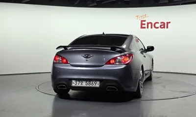 Hyundai Genesis 2009, 126715 км, за 5000000 KRW