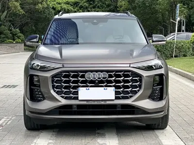 Audi Q6 2023, 50000 км, за 288000 CNY