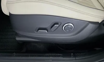 Genesis GV70 2023, 22712 км, за 44100000 KRW - фото 39