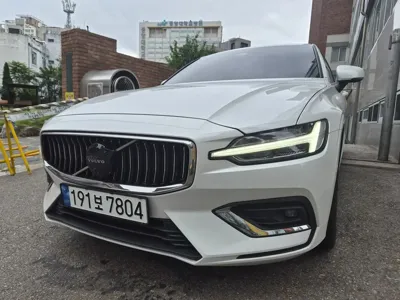 Volvo S60 · 2023 год