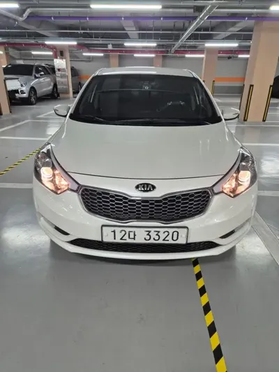 Kia K3 · 2015 год