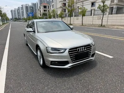 Audi A4L 2016, 120000 км, за 46000 CNY