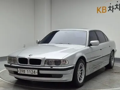BMW 7-Series · 2001 год