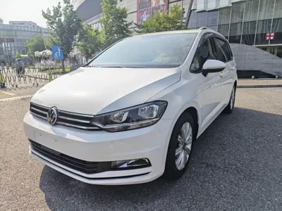 Volkswagen Touran · 2022 год