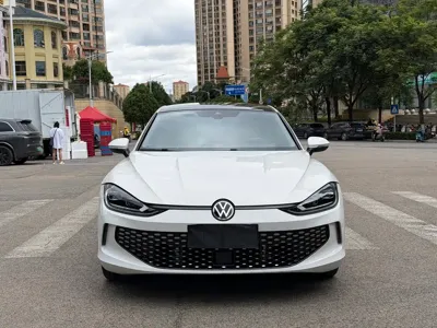 Volkswagen Lamando 2022, 40000 км, за 86800 CNY