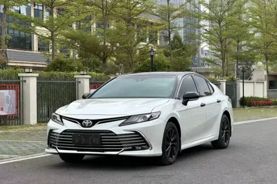 Toyota Camry · 2021 год
